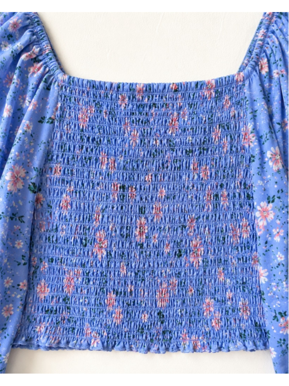 Abercrombie & Fitch Floral Smocked Crop Top Blue Puff Sleeve Cottagecore Size M - Picture 3 of 6